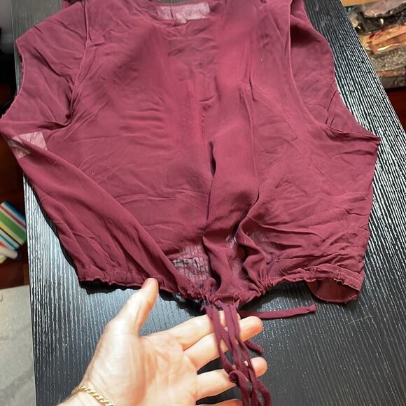 Vintage Dorothy Schoelen Platinum fishnet vest - Picture 7 of 7